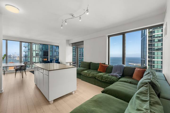 Stunning, Luxe Bay+Bridge Views gallery image 3