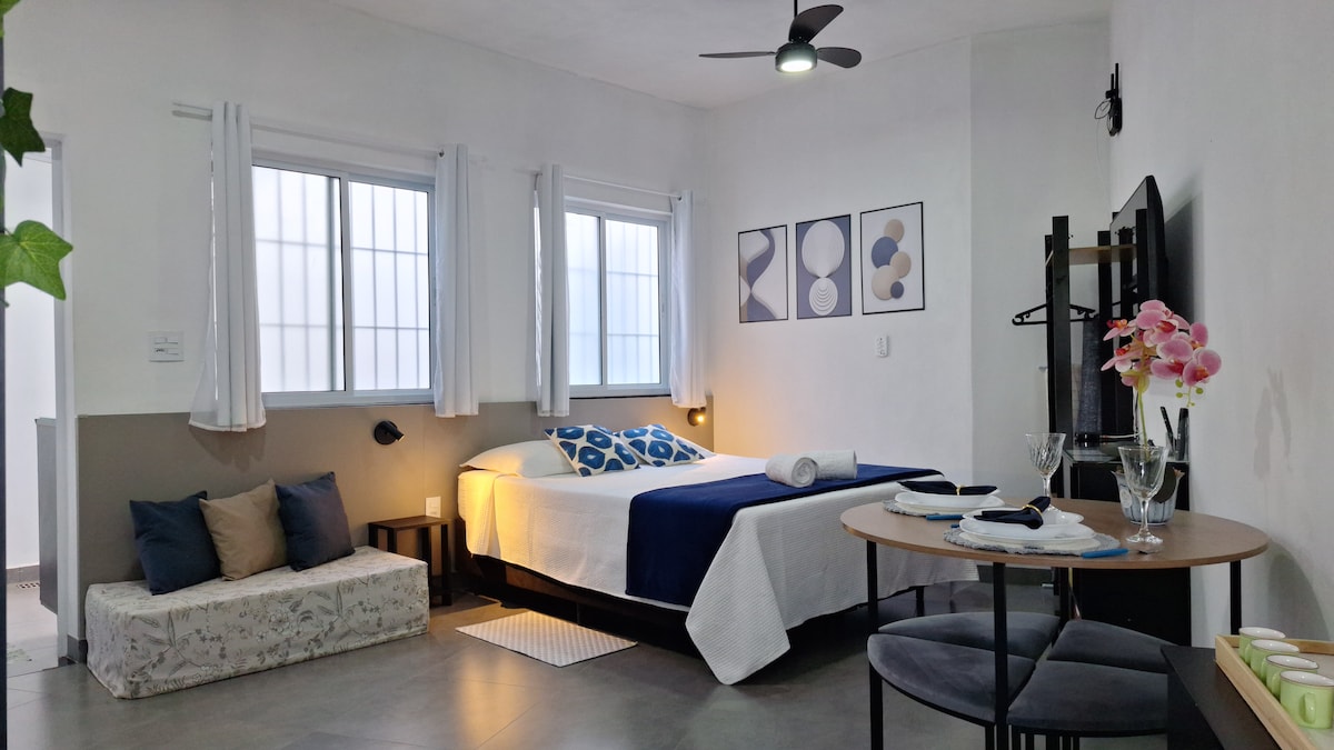 Imóvel de sucesso: Fully equipped studio 4 minutes from Moinho/Expoflora, with parking space em Holambra