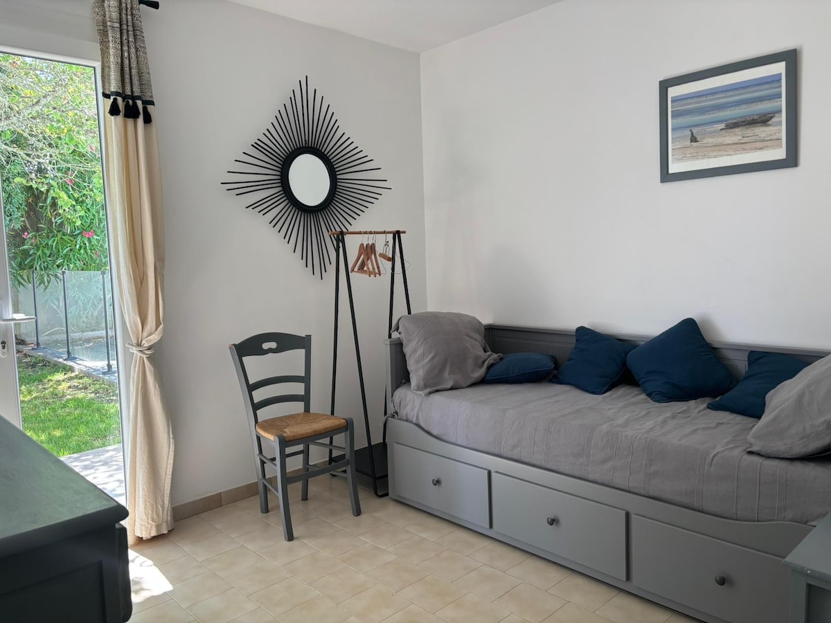 საძინებელი 3