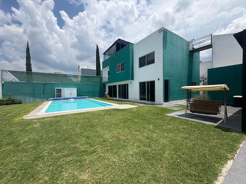 Jade Apartment/Noni House