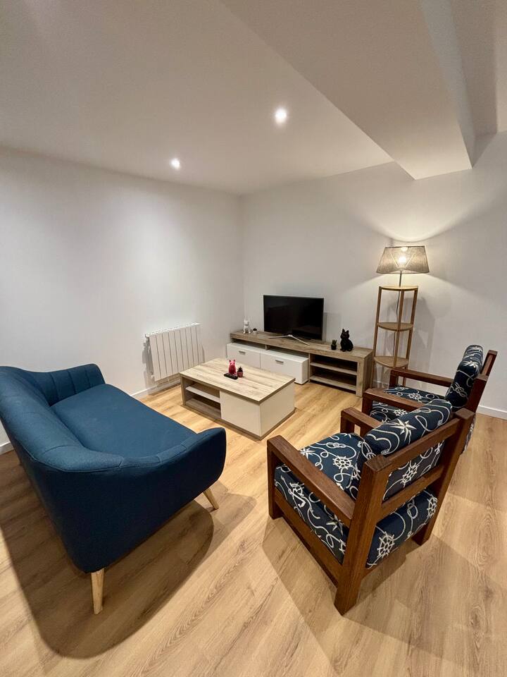 Grand Appartement T2 Centre Pontivy Avec Terrasse - Pontivy