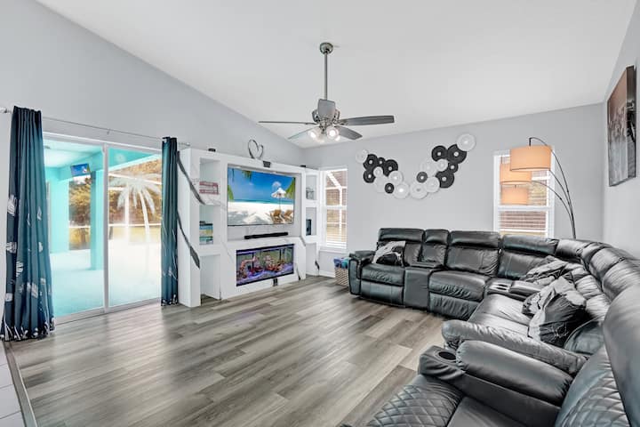 Coastal Retreat W/ Pool & Lanai - Fort Pierce, FL