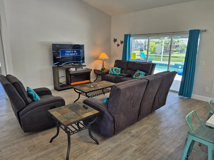 Sadie's Pool And Hot Tub Home - Daytona Beach