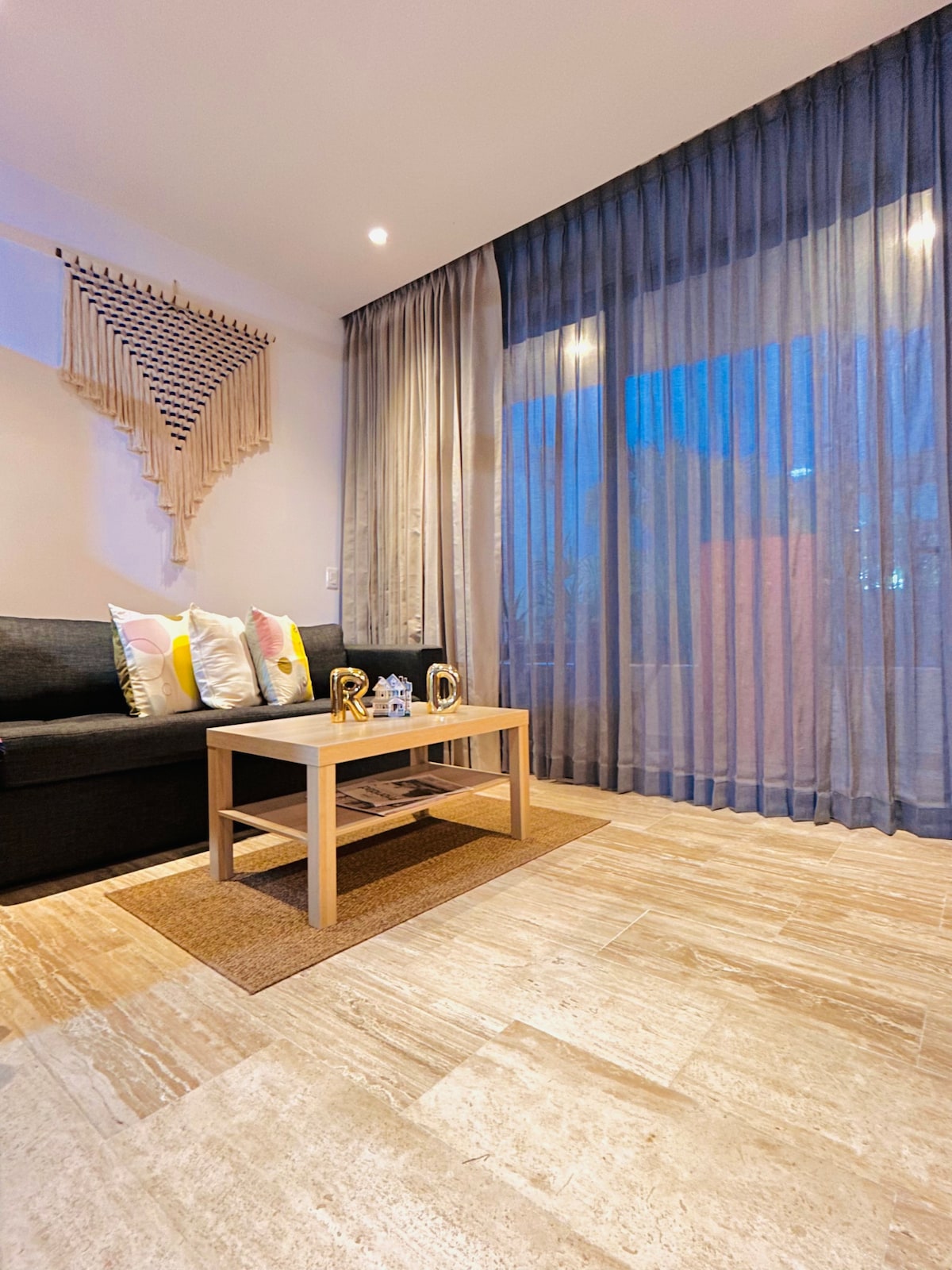 Popular Airbnb listing: Playa del Carmen Dune Studio in Xaman Ha