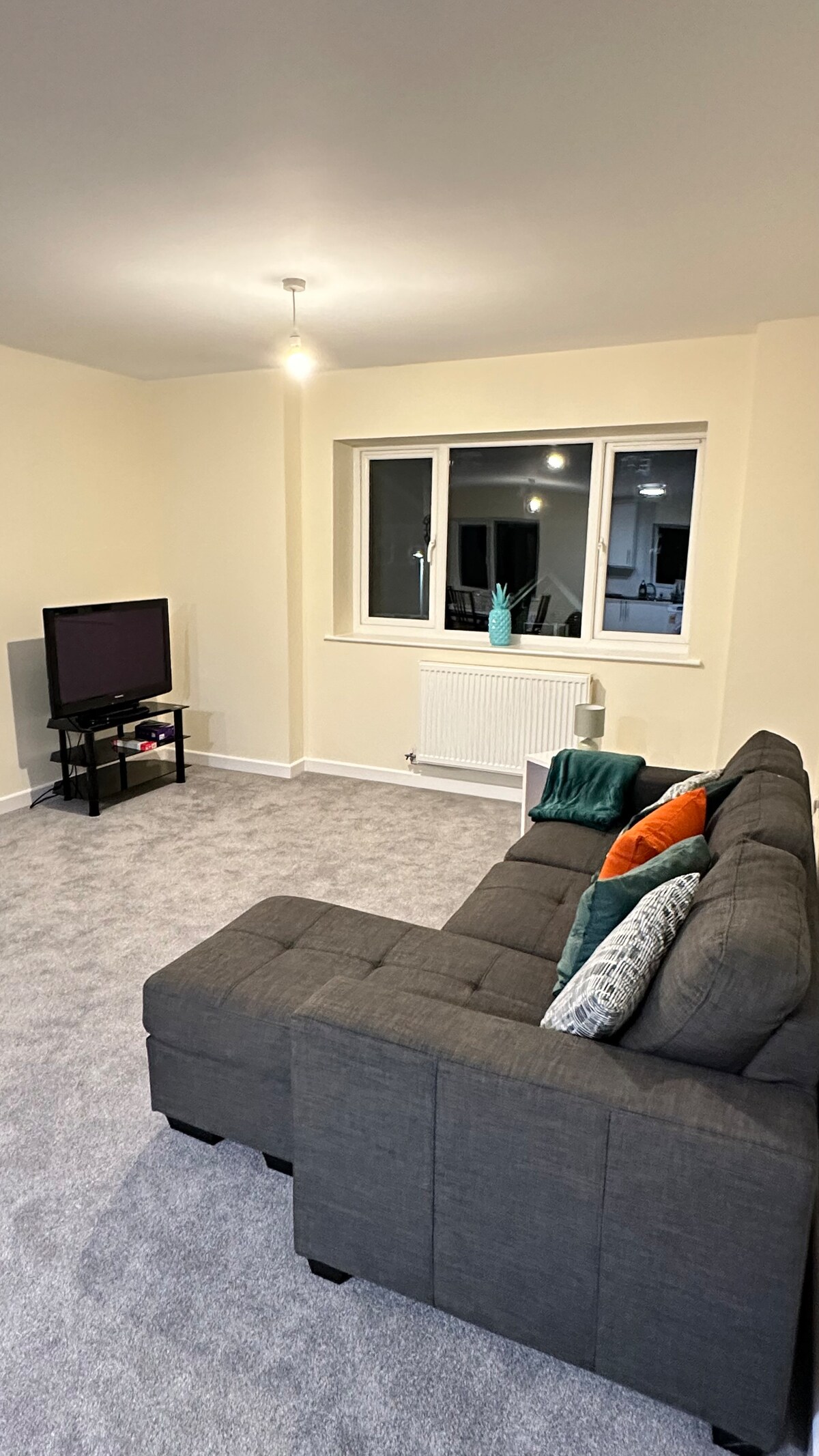 Propiedad de Airbnb exitosa: Gillingham Gem | 2BR + Elect.Parking+ Garden en Hoo St. Werburgh