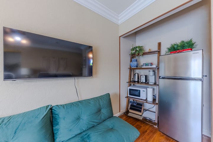 Cozy Home 1br In Ontario W Sofa Bed G1 - 奇諾