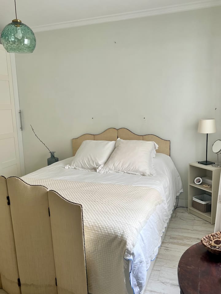 غرفة النوم 1