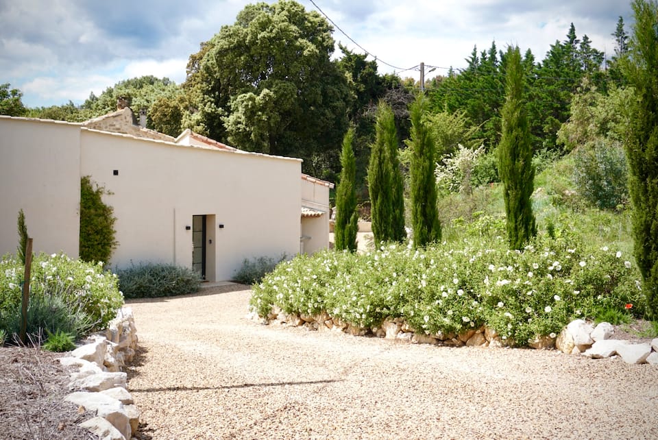 Mas du Marronnier, among olive trees near Uzès, La Capelle-et-Masmolène, Gard, France, photo 4 of 10