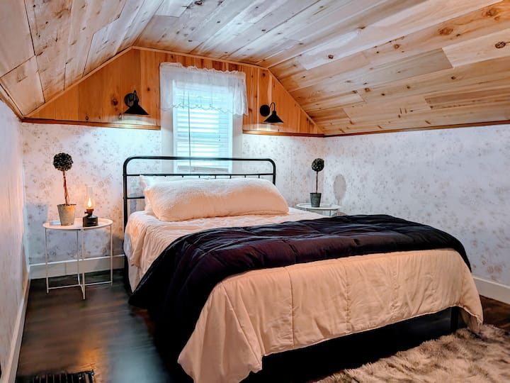 Cozy bedroom
