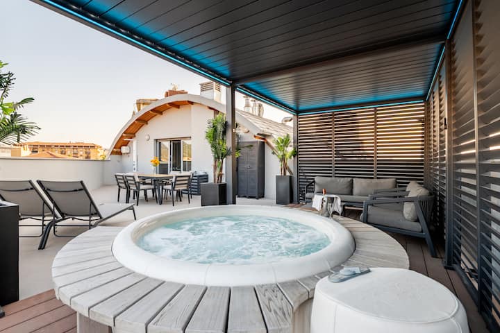Penthouse Panoramic SUITE +Terrace + Private Jacuzzi