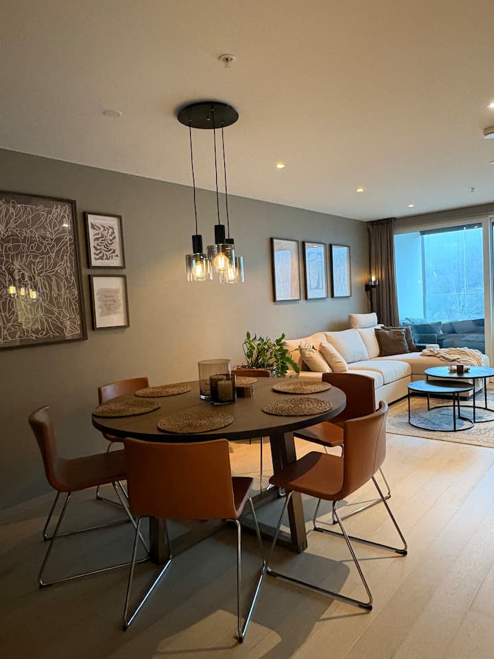 4-roms Leilighet I Sentrum|6 Gjester| Høy Standard - Kristiansand