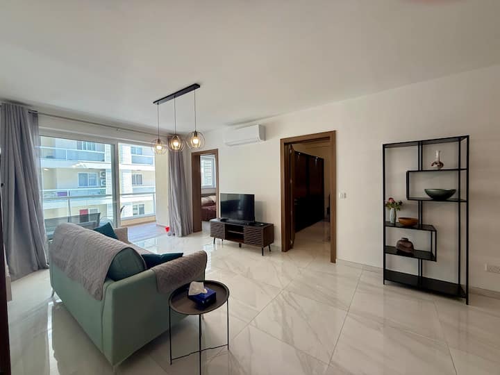 Bright And Spacious Apartment - Malta