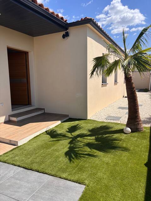 New Villa Lunel