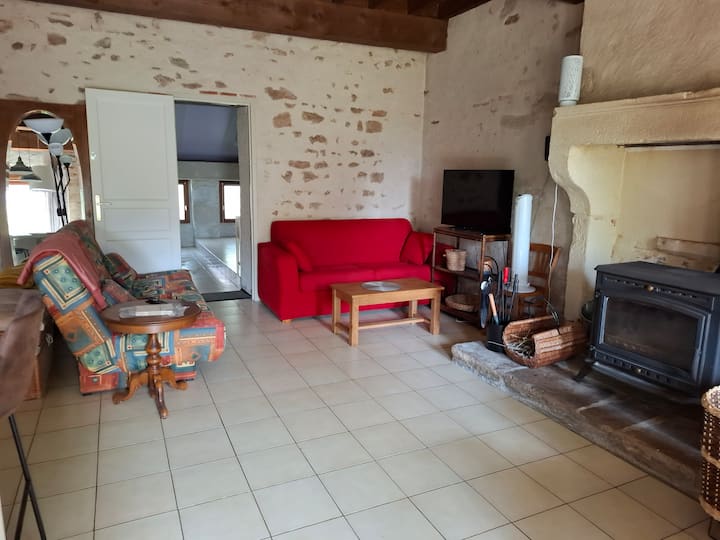 Maison Morvandelle Rénovée Au Charme Rustique - Bourgogne-Franche-Comté