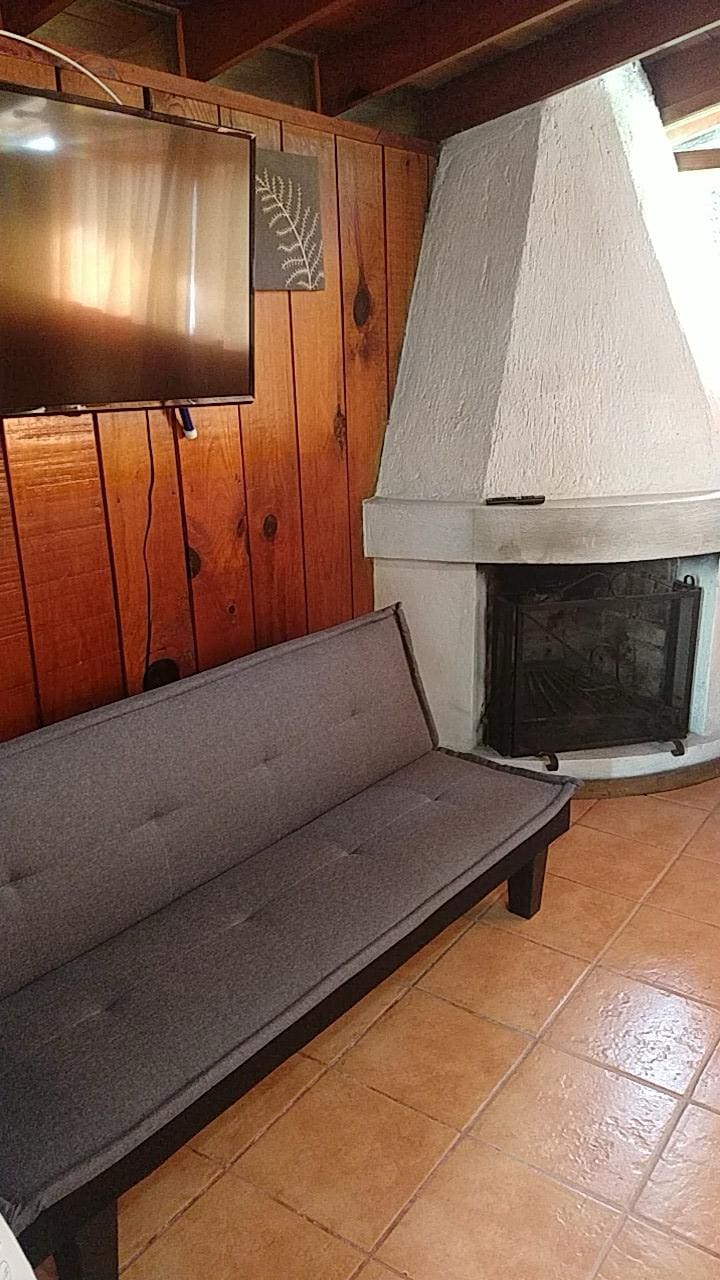 Anuncio de Airbnb popular: The Most Cozy Cabin in Valle's City Center en Agua Fría