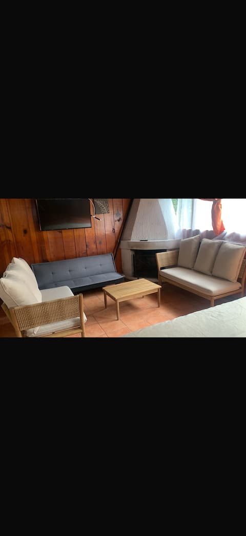 Popular Airbnb listing: The Most Cozy Cabin in Valle's City Center in Agua Fría