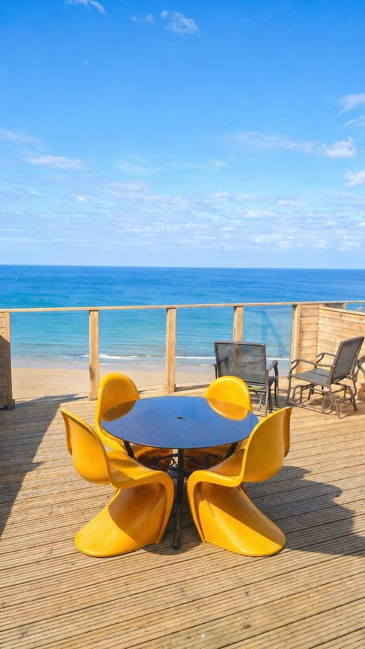 Cliff Top Apartment With Breathtaking Ocean Views. - Newquay
