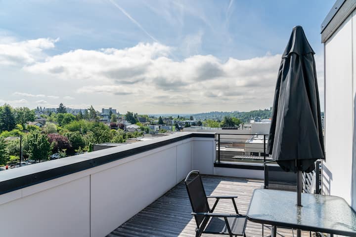 Fun Town House - Seattle, WA