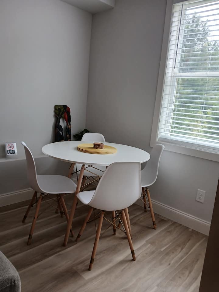 Tranquil Basement Apartment - Fairburn, GA