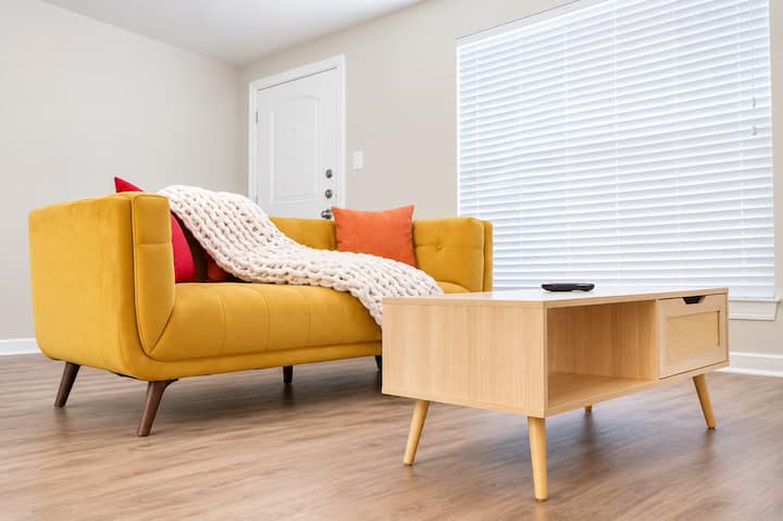 Majestic 2br For Fifa W/ Patio Bbq+pool Near Nrg - Houston