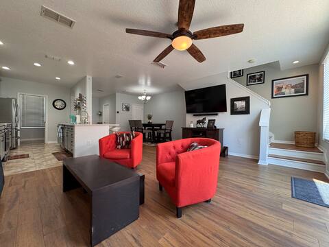Successful Airbnb property: Fully renovated. 15Mi - Disney. 10Min - Airport. in Buenaventura Lakes