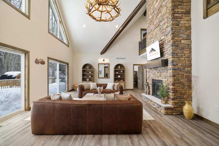 Luxury Chalet, Barrel Sauna, Hot Tub And Game Room - Pocono Lake