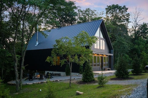 Alpine Ridge | Luxury Hocking Hills Cabin w/ Sauna