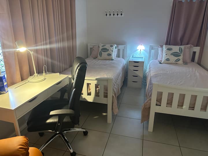 Uq Big Room For 2 Bed For 2 People Q1 - Brisbane