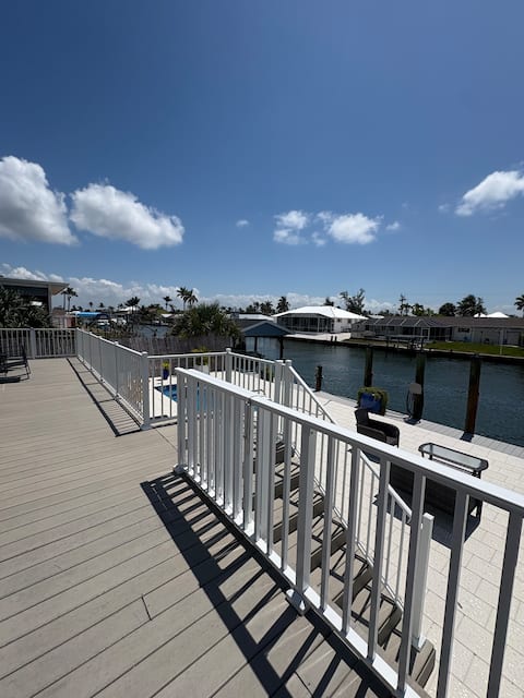 Paradise on the Water!