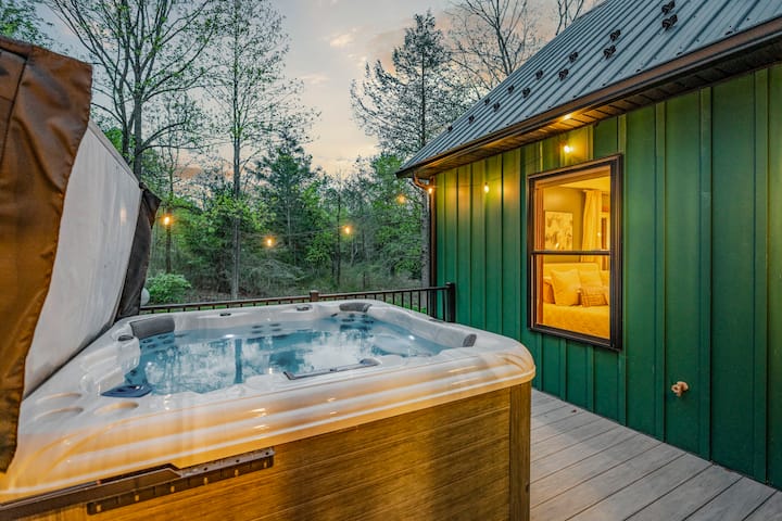 Near Ski Resort, Hot Tub, Fire Pit, Pickleball