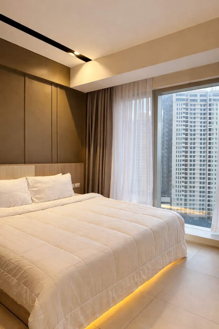Modern Studio Beside Abreeza Mall | City Center - Davao City
