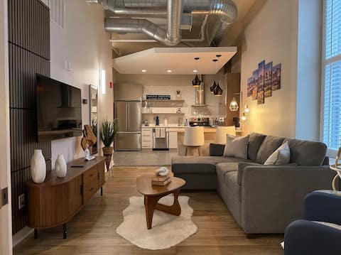 Top Airbnb: PERFECTcondo downtown next 2 Hard Rock/5 min 2 OTR in Cincinnati