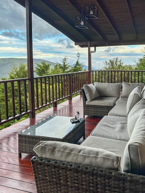 Tarrazú Uru Cabin: Epic Mountain Views