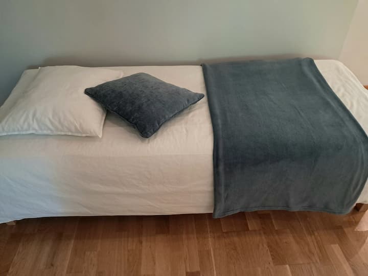 เตียงผู้ใหญ่ชั้นบน