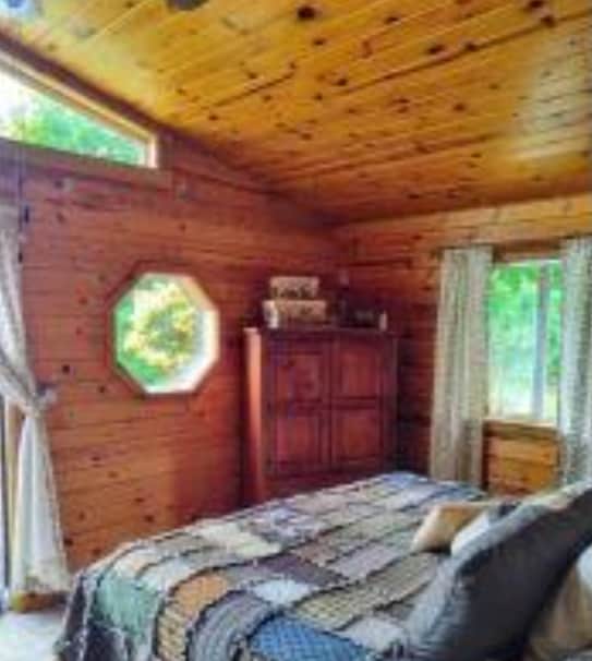 საძინებელი 4