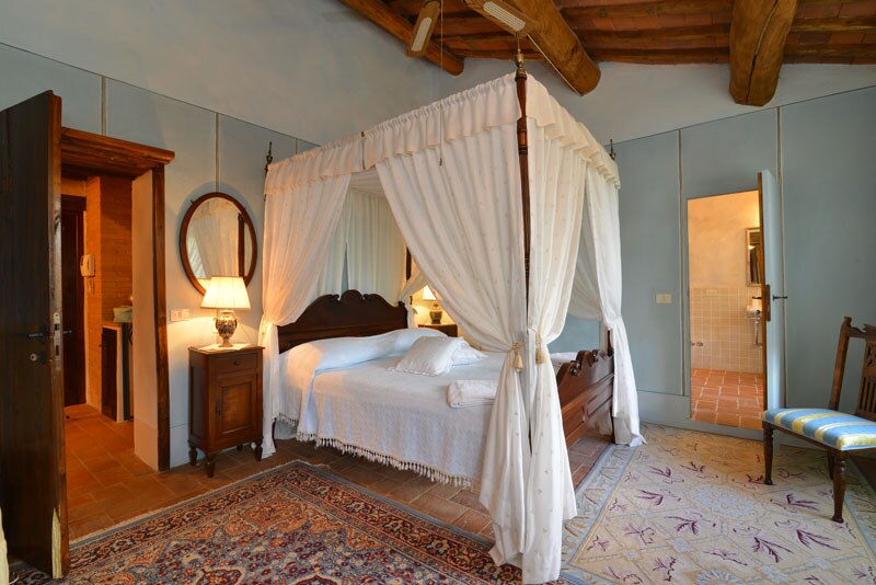 היכנסו למקדש הפרטי שלכם עם חדר השינה הנוח שלנו, שנועד להבטיח שהייה שלווה ומרגיעה.