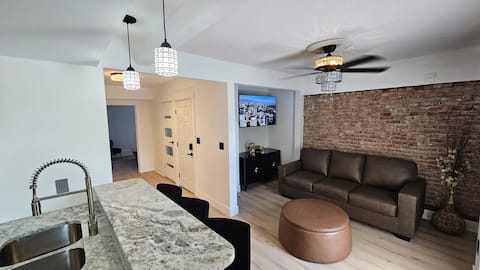 Successful Airbnb property: Luxe 2BR on Larchmere · Treetop Views in Buckeye Shaker Square