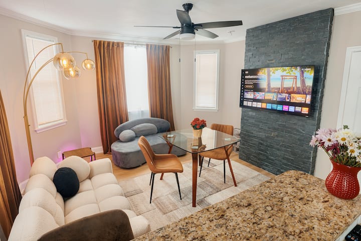 Cozy Modern 1br, Free Parking - Newtown, PA