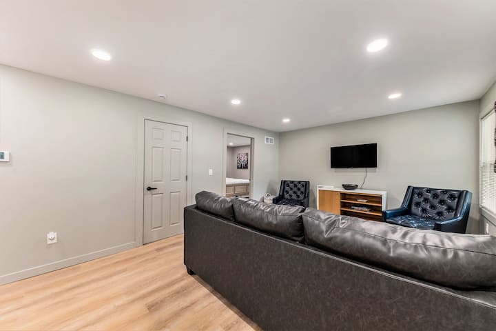 2 Bedroom Close To Colleges. - Vicksburg, MI
