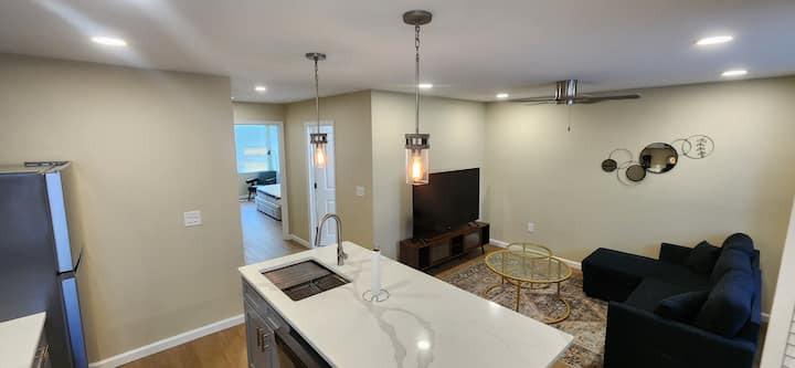 West Oak Lane, Germantown, Olney, 2 Bedroom Beauty - Philadelphia, PA