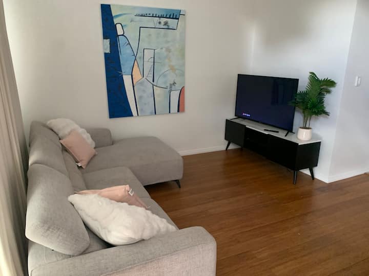 Central Urban Nest – Pool, Gym & Free Parking - Victoria Park