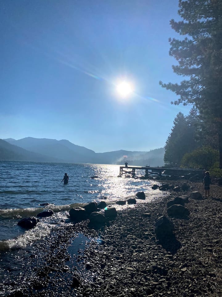 Donner Lake Nest With A View - Truckee, CA