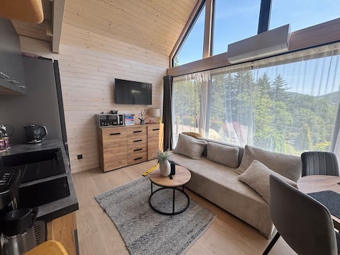 Successful Airbnb property: JodLOVE Lodge overlooking Skrzyczne in Szczyrk