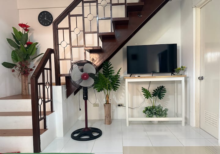 Serene Stays At Camella Naga City Great Location - Naga