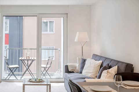 Successful Airbnb property: Bunker Retreat•Messe Essen•Self Check-in•5P•Wi-Fi in Altendorf