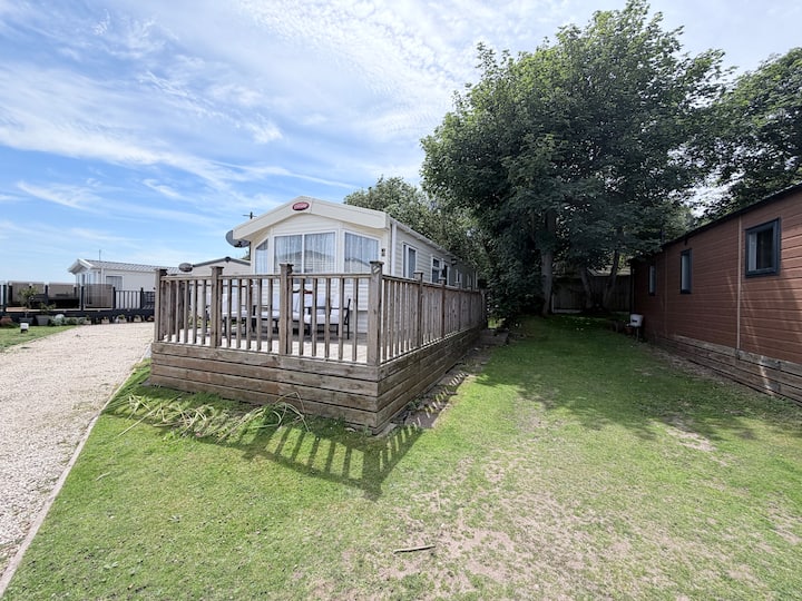 Caravan At Azure Seas Near The Beach Ref 32038az - Lowestoft