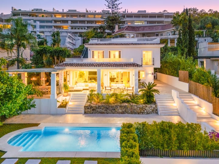 Elegant 5br Golf Villa Close To Puerto Banus - Marbella