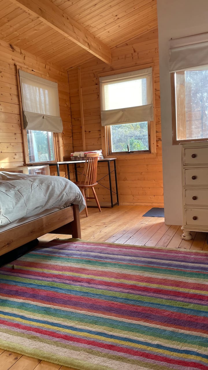 Log Cabin In Steyning On The South Downs Way - 斯泰寧