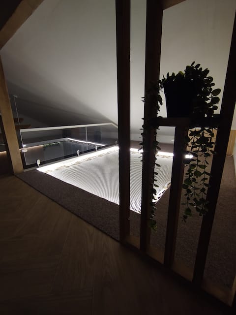 Unique loft with hammock, for couples, families, and professionals