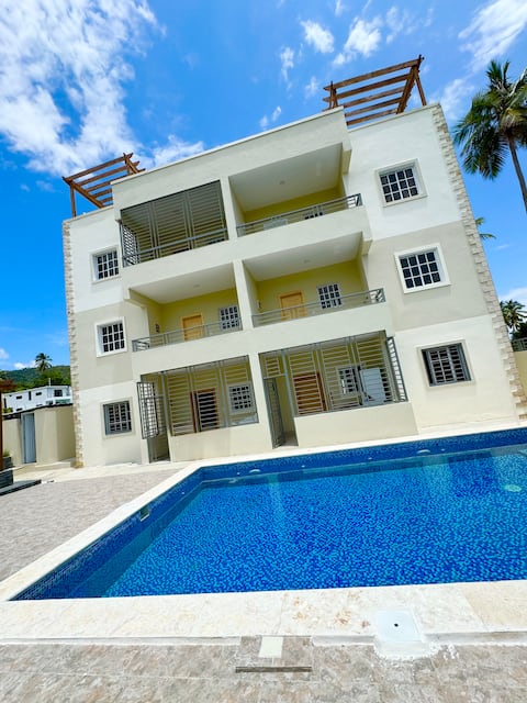 Modern Samaná Getaway: Pool, Beach & Nature Views